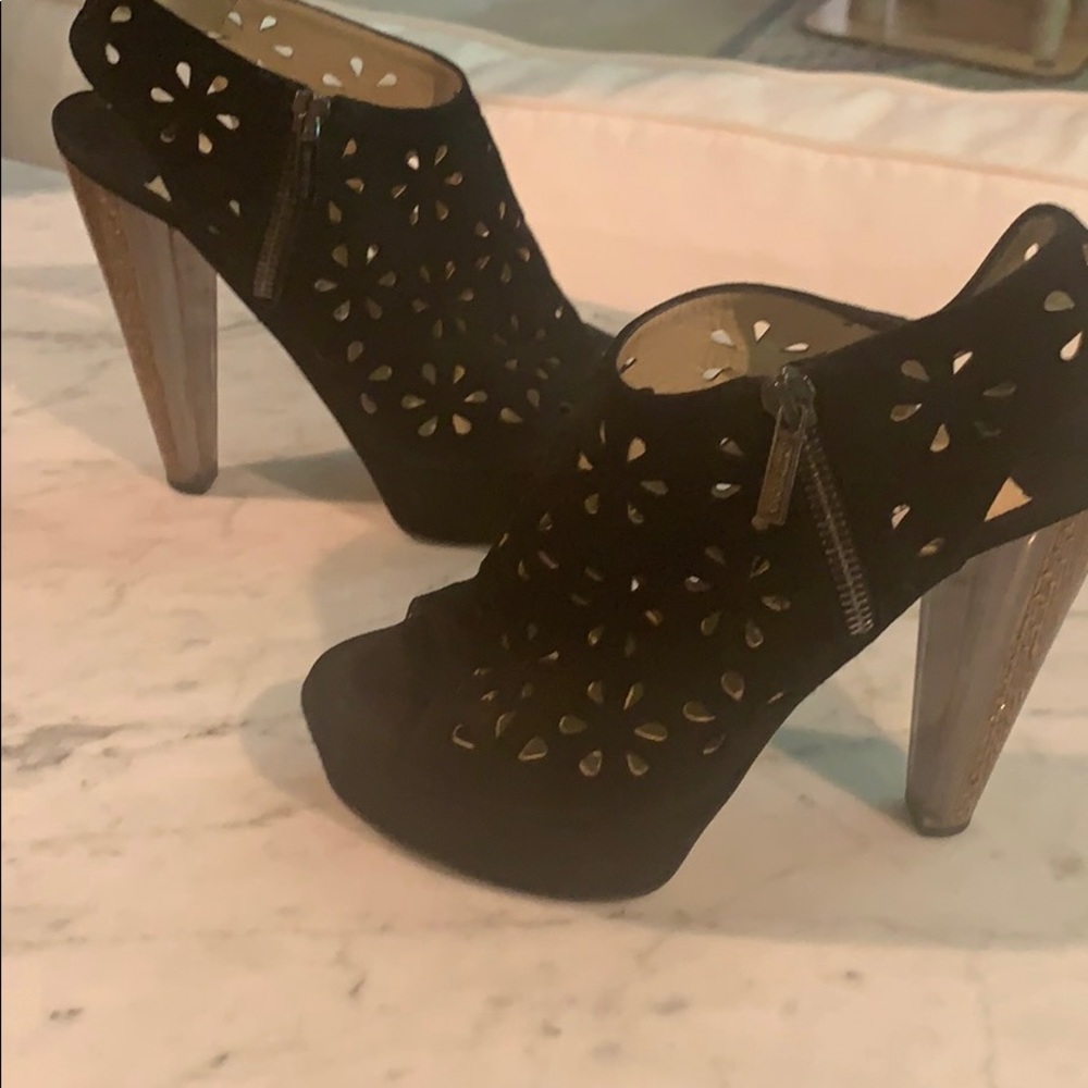 Jimmy Choo Black Heel.